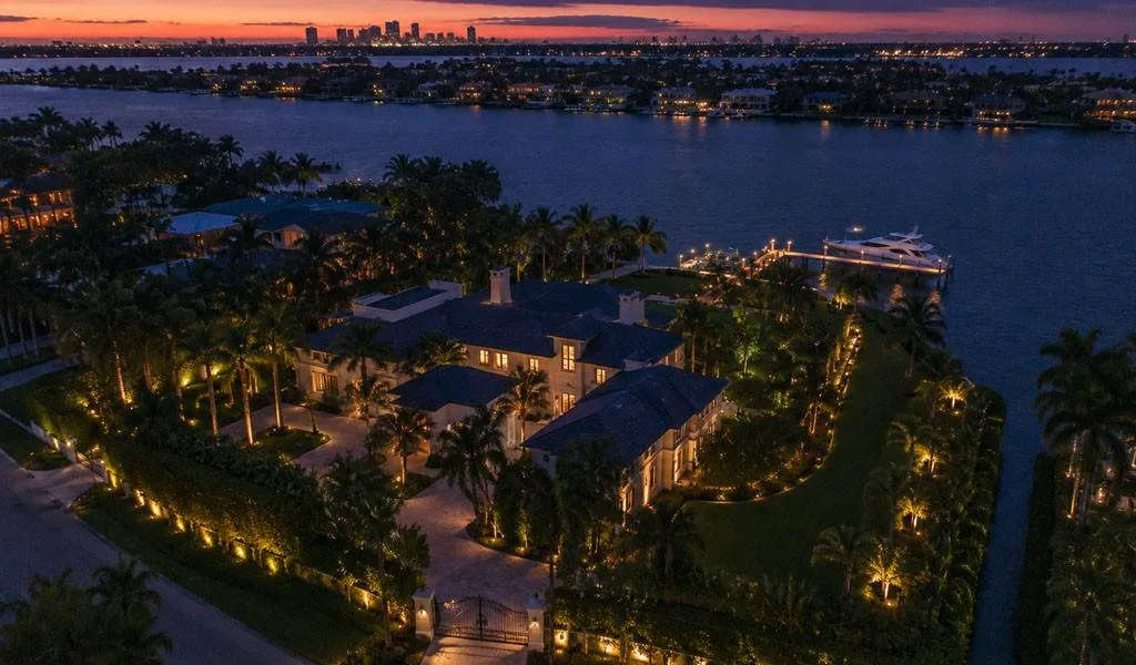 Port Royal estate showing dual street and waterfront perimeters requiring integrated estate security